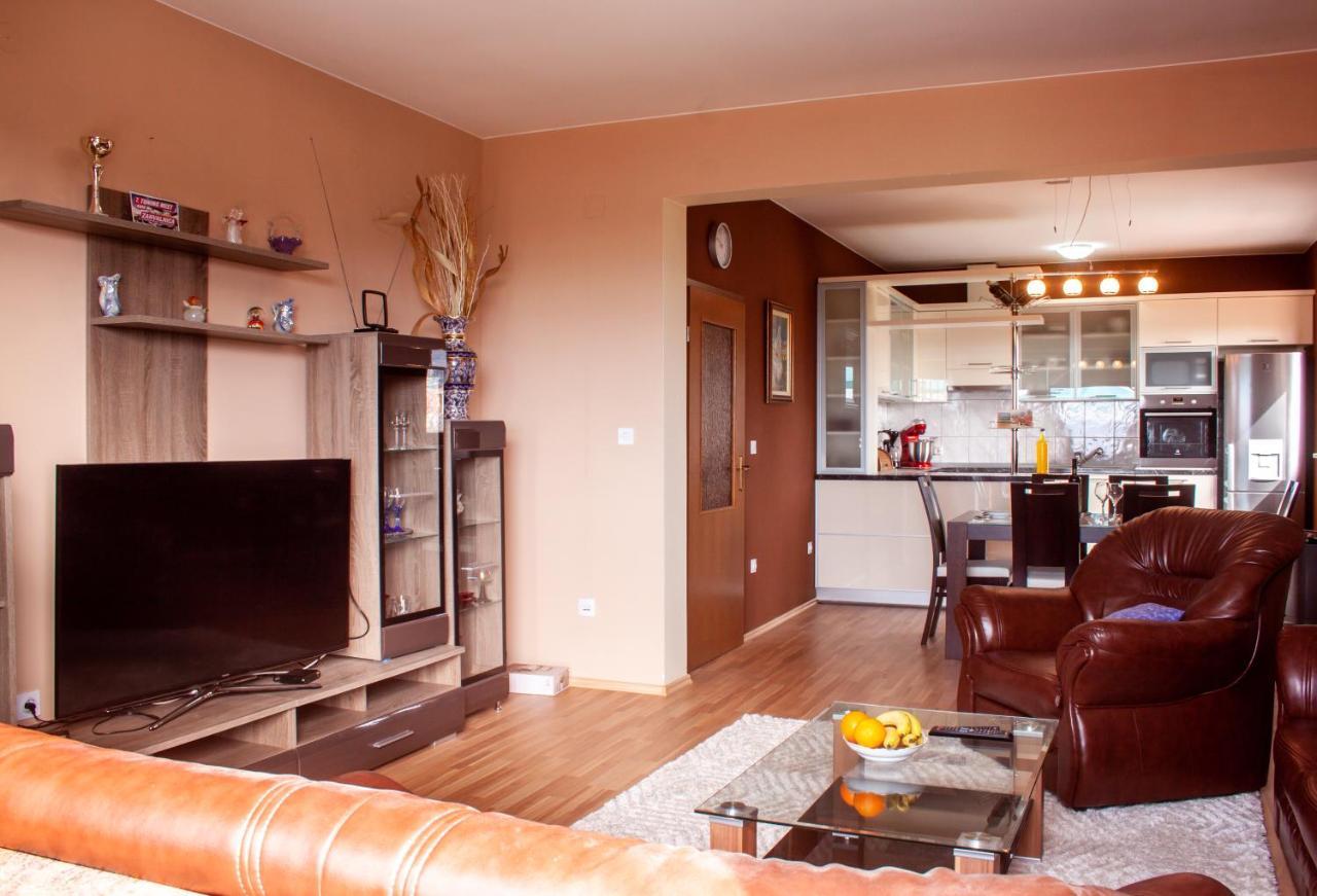 Apartment Juric Kaštel Novi Zewnętrze zdjęcie