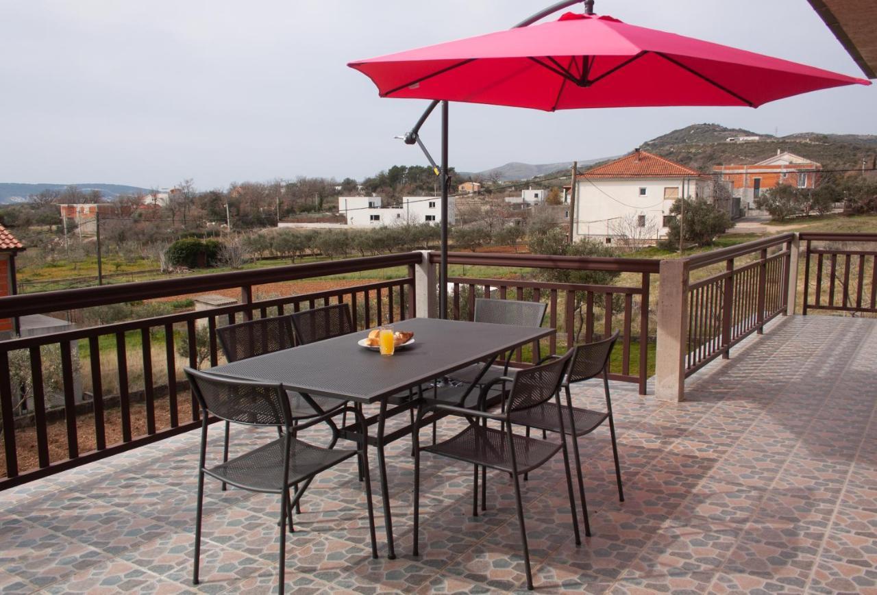 Apartment Juric Kaštel Novi Zewnętrze zdjęcie