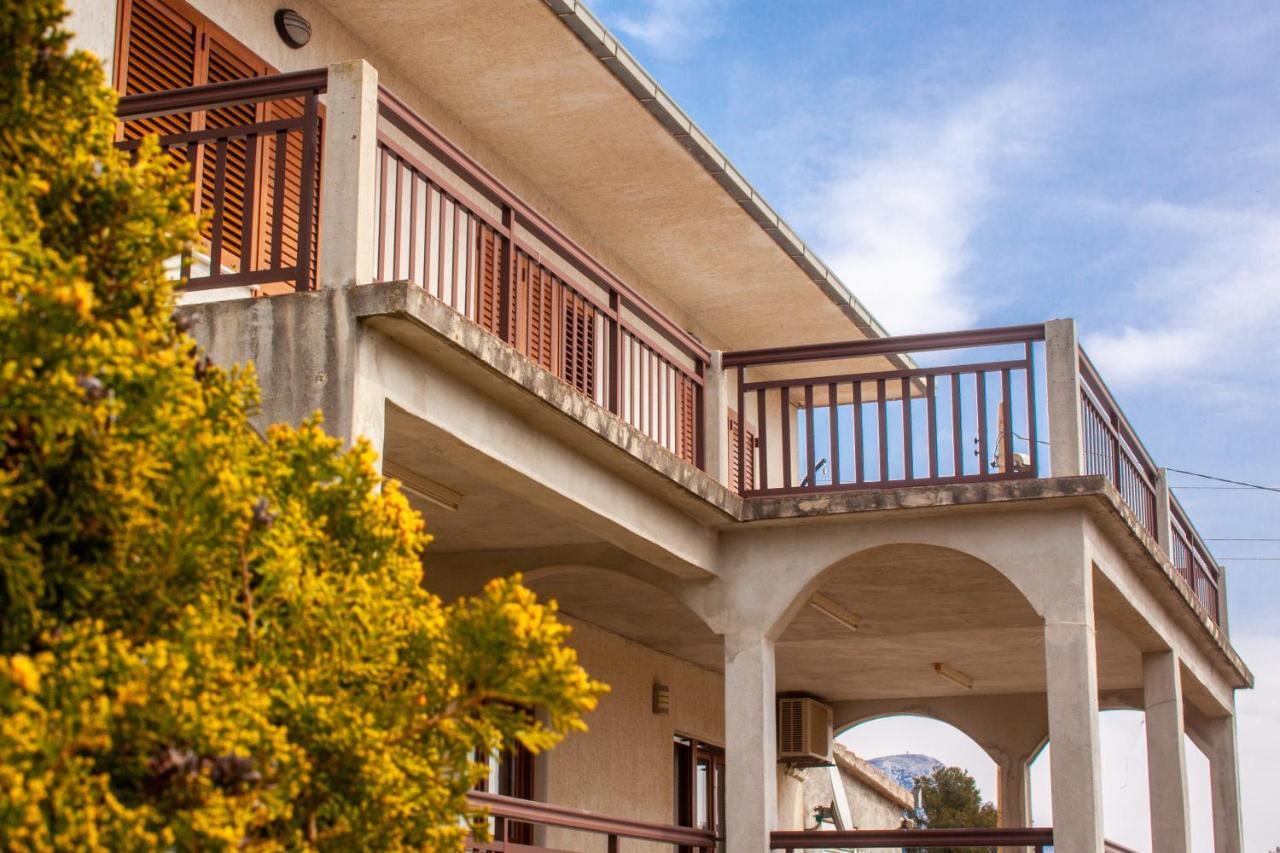 Apartment Juric Kaštel Novi Zewnętrze zdjęcie